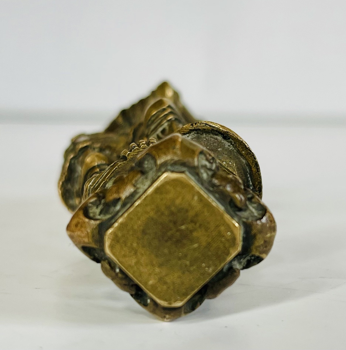 Francis I Paper-cutting Seal -photo-6